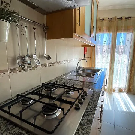 Beira-mar, Casinha Sub-vila Apartman Nazaré